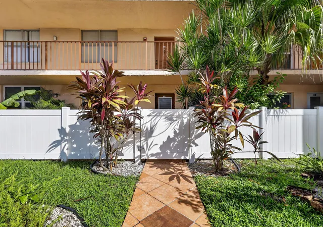 14527-bonaire-blvd-109-delray-beach-fl-33446/hzid_b9b56d41
