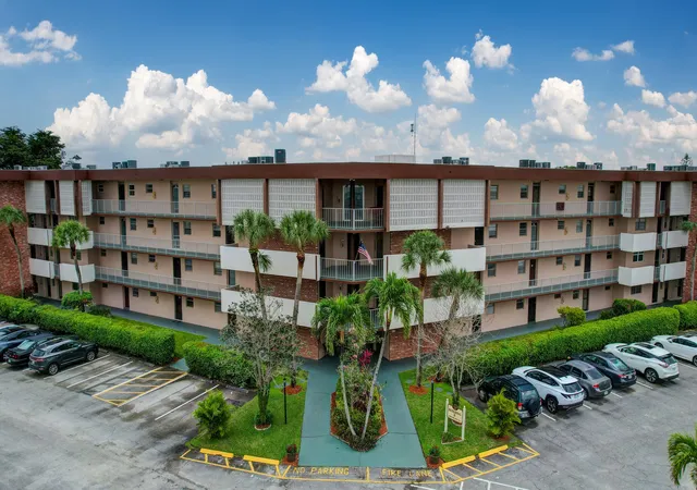 2800-nw-47th-terrace-203b-lauderdale-lakes-fl-33313/hzid_100f95b9