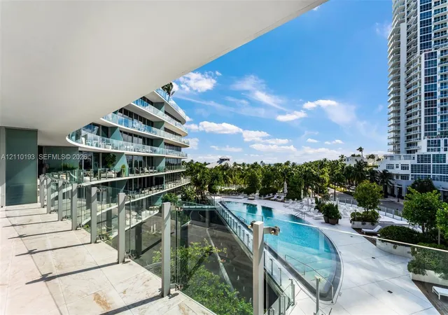 1-collins-ave-402-miami-beach-fl-33139/hzid_7dcada07