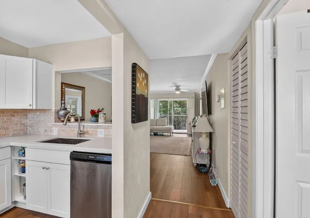150-lake-meryl-dr-244-west-palm-beach-fl-33411/hzid_c48bc07b