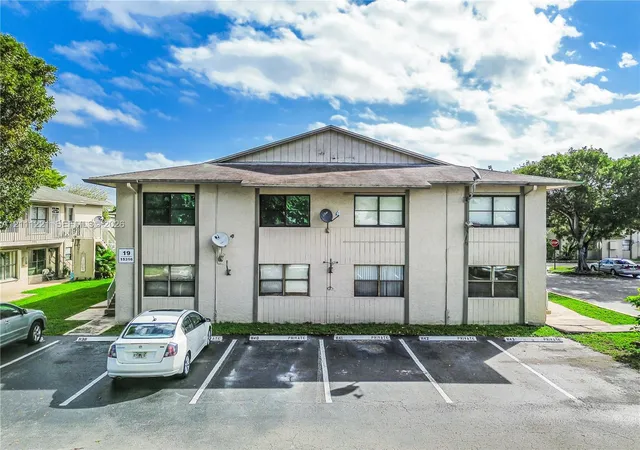 15316-sw-72nd-street-19-21-miami-fl-33193/hzid_4377edda