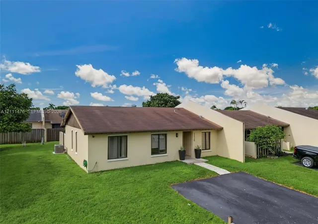 11720-sw-122nd-place-miami-fl-33186/hzid_f8fa0f9e