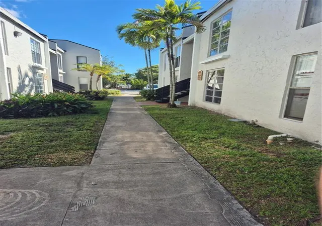 4429-treehouse-ln-28f-tamarac-fl-33319/hzid_624a1756