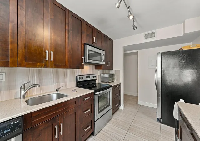 3751-environ-blvd-244-lauderhill-fl-33319/hzid_81e33258