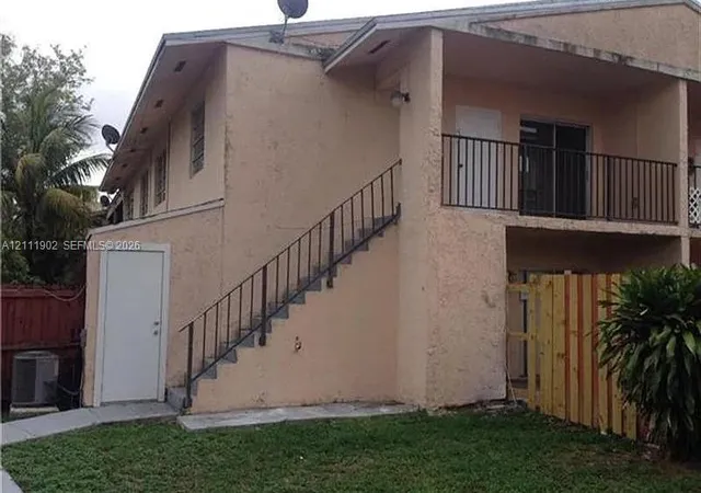 15665-sw-82nd-circle-ln-4-11-miami-fl-33193/hzid_4cb1233d