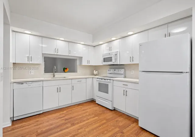 1151-sw-128th-terrace-206d-pembroke-pines-fl-33027/hzid_1fd952d2