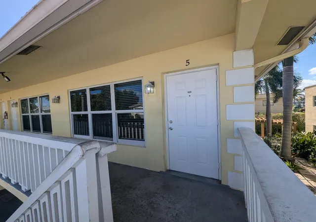 2120-ne-42nd-court-5-lighthouse-point-fl-33064/hzid_21cb75ab