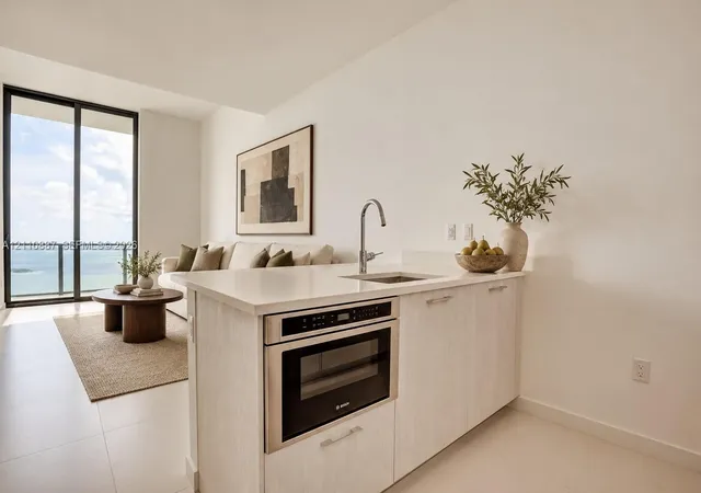501-ne-31st-street-4002-miami-fl-33137/hzid_00759f95