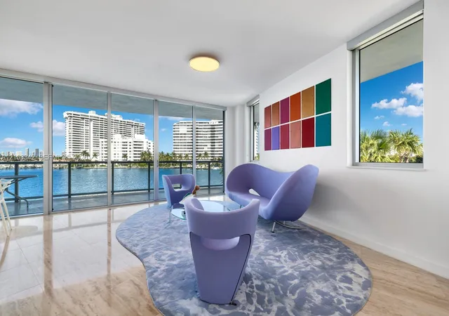 1470-16th-street-301-miami-beach-fl-33139/hzid_3fcd58e5