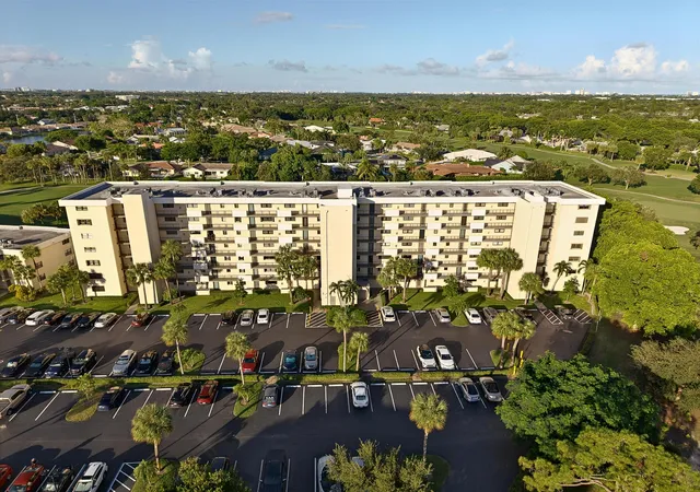 2430-deer-crk-country-clb-blvd-704-2-deerfield-beach-fl-33442/hzid_ede1d48d