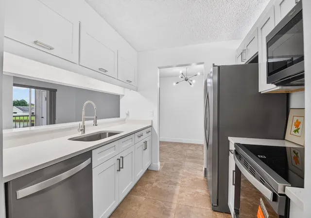 13791-oneida-dr-e2-delray-beach-fl-33446/hzid_e459db01