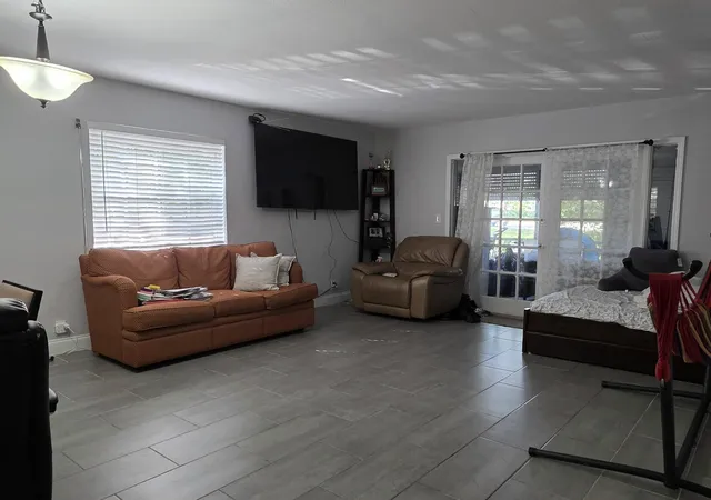 7556-stirling-rd-117-hollywood-fl-33024/hzid_d13cb87e