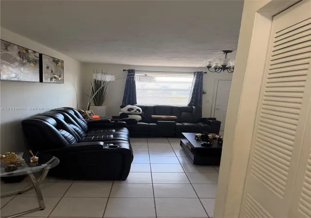 1655-w-44th-place-435-hialeah-fl-33012/hzid_e84f15eb