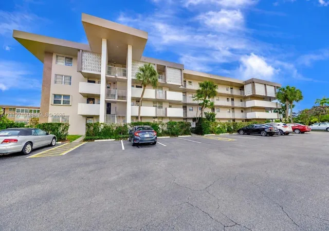 2800-nw-47th-terrace-202a-lauderdale-lakes-fl-33313/hzid_bb3ed152
