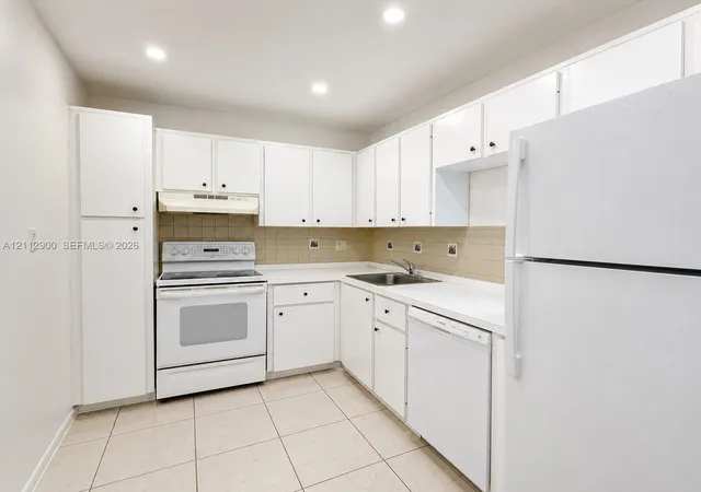 4384-nw-9th-avenue-18-2a-deerfield-beach-fl-33064/hzid_07aeec63
