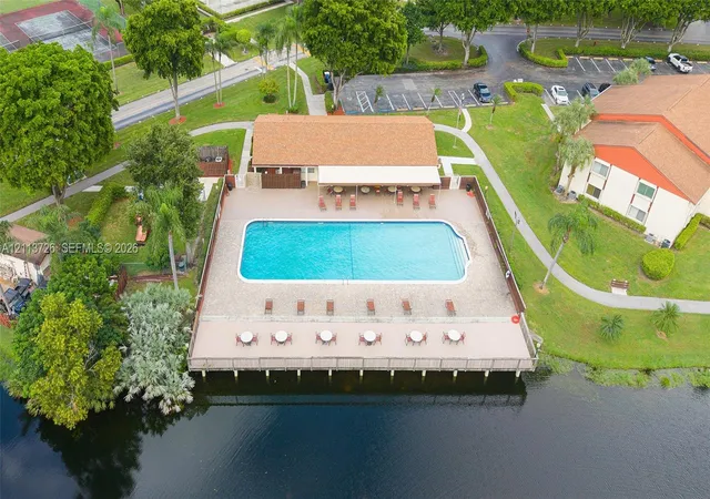 4709-sable-pine-cir-c1-west-palm-beach-fl-33417/hzid_e7a4a428