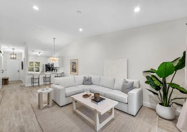 1401-sabal-ridge-cir-f-palm-beach-gardens-fl-33418/hzid_3e49732f