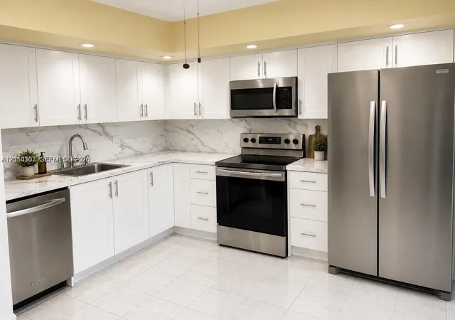 8650-sw-133rd-avenue-rd-312-miami-fl-33183/hzid_59725cf4