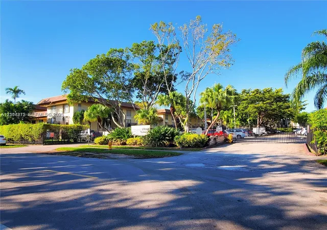8650-sw-109th-avenue-3-111-miami-fl-33173/hzid_586920bc