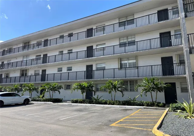 14155-sw-87th-street-e103-miami-fl-33183/hzid_6299aa9c