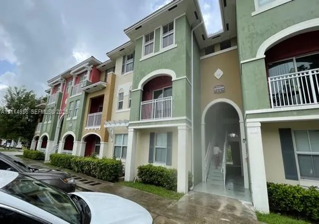 11201-nw-83rd-street-205-doral-fl-33178/hzid_01969d07