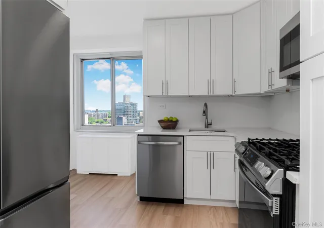 3333-henry-hudson-pkwy-21r-new-york-ny-10463/hzid_25d8bd48