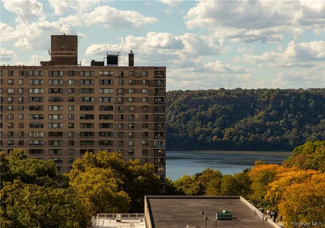640-w-237th-st-12b-new-york-ny-10463/hzid_c9780c18