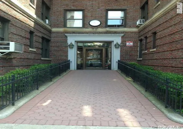 35-55-29th-st-5d-astoria-ny-11106/hzid_b10e7225