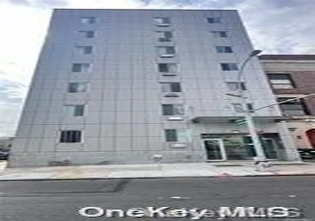 64-26-queens-blvd-6d-new-york-ny-11377/hzid_57ae1b34