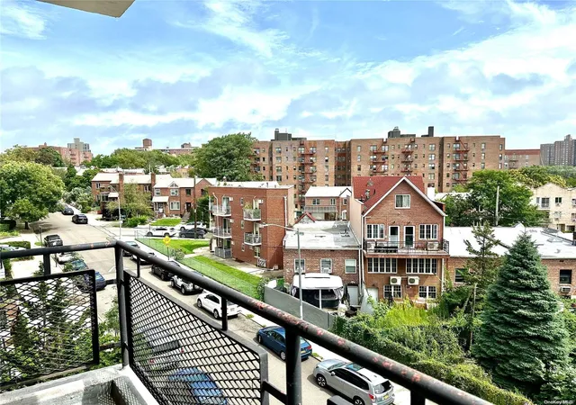 67-50-thornton-pl-4d-new-york-ny-11375/hzid_a0d63adf