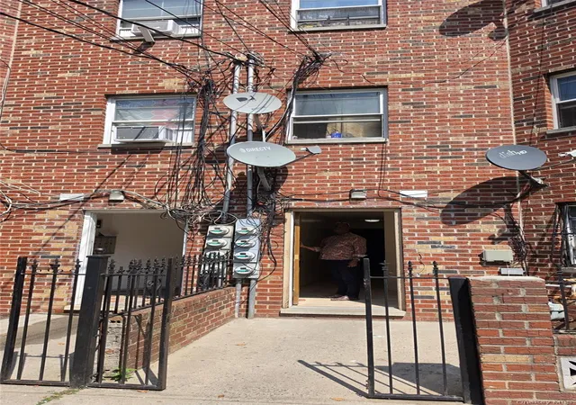 1390-bristow-st-new-york-ny-10459/hzid_a60d3b39
