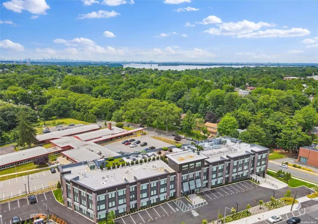 218-middle-neck-rd-110-north-hempstead-ny-11021/hzid_64496fd6
