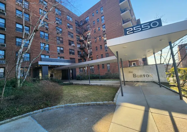 2550-independence-ave-7l-new-york-ny-10463/hzid_a736aa15