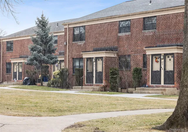 217-14-73rd-ave-1st-fl-new-york-ny-11364/hzid_dc1b64bd