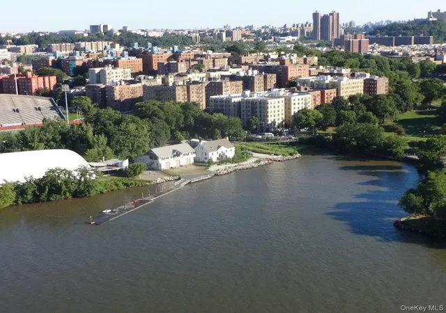 2500-johnson-ave-7s-new-york-ny-10463/hzid_2c8a3416