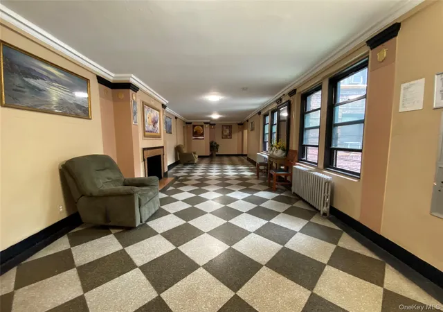 61-40-saunders-st-d24-new-york-ny-11374/hzid_5219c09e