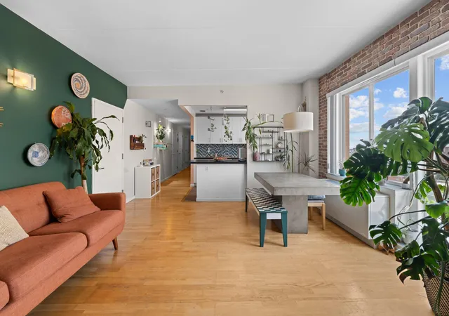 853-macy-pl-8e-new-york-ny-10455/hzid_e4adc823