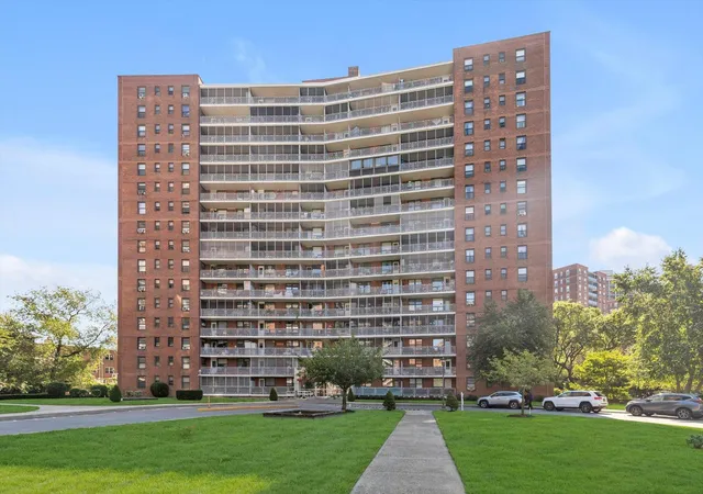 61-45-98-st-11g-new-york-ny-11374/hzid_7ffcc562