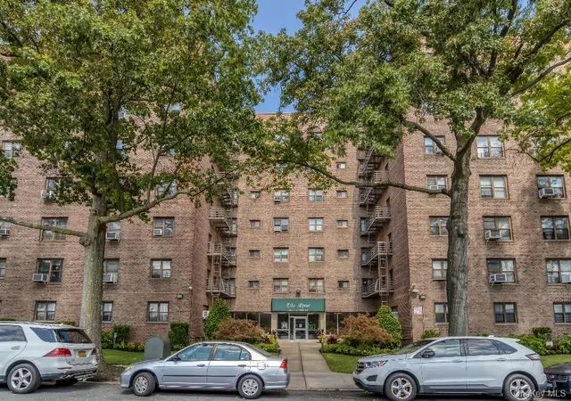 204-15-foothill-ave-b77-new-york-ny-11423/hzid_acc1dfd3
