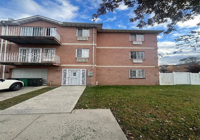 1900-arnow-ave-bronx-ny-10469/hzid_836f3118