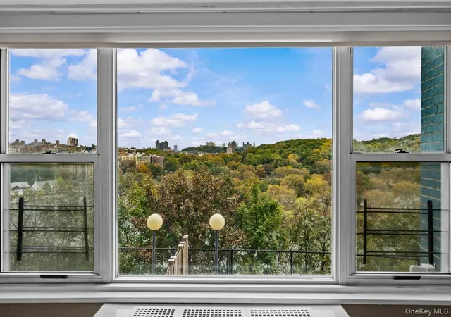 2400-johnson-ave-2f-new-york-ny-10463/hzid_bd515a91