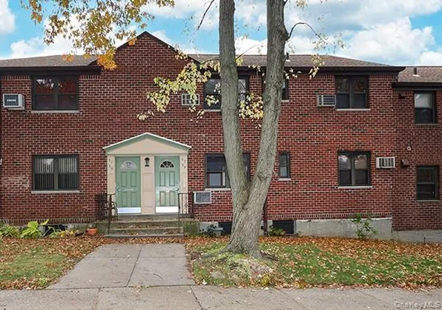 57-54-244th-st-lower-unit-new-york-ny-11362/hzid_b2f277fc