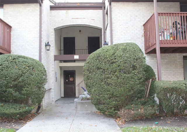 8-secora-rd-j-4-ramapo-ny-10952/hzid_837f0230