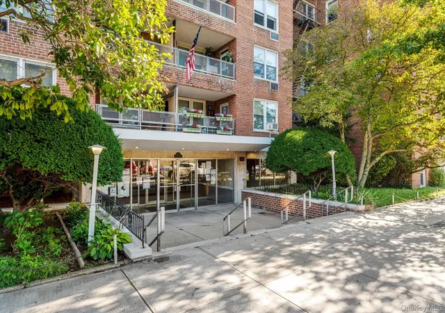 60-11-broadway-4n-woodside-ny-11377/hzid_78ea10a9