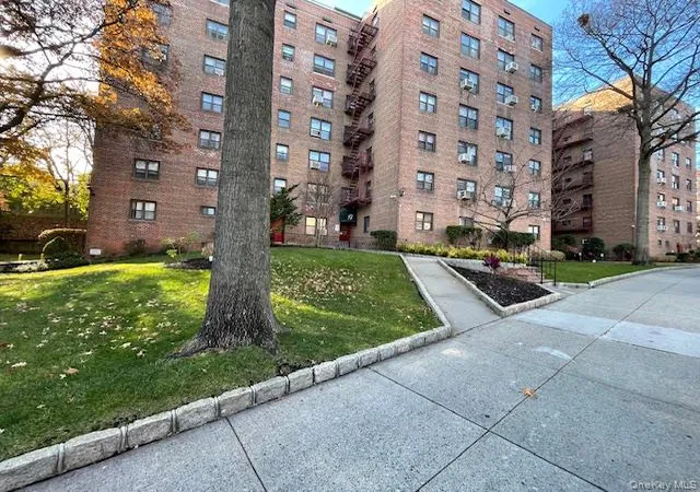 87-30-204-st-apt-a54-new-york-ny-11423/hzid_29a0b03b