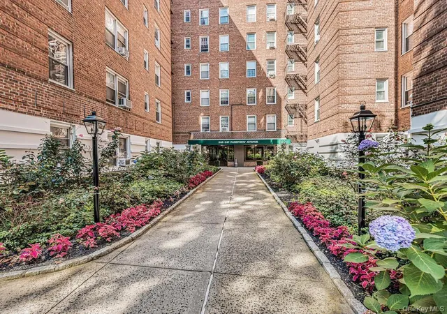 247-parkview-ave-6p-yonkers-ny-10708/hzid_97b5eec9