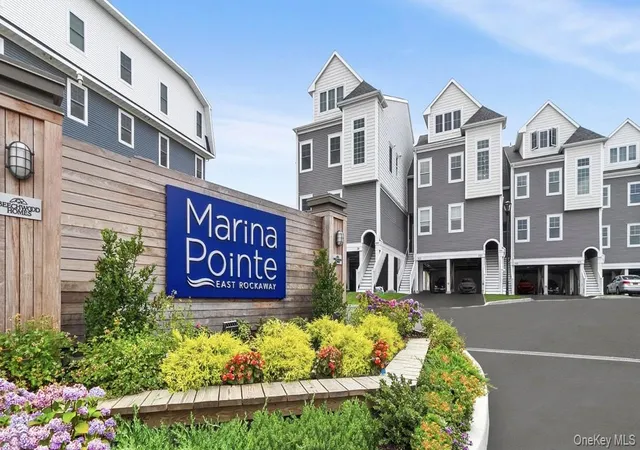 121-marina-pointe-dr-121-hempstead-ny-11518/hzid_6b762c51