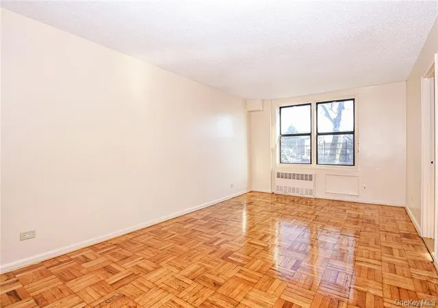 3531-bronxwood-ave-1g-new-york-ny-10469/hzid_4072622e