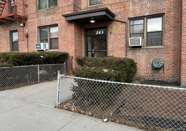 745-east-231-st-6a-new-york-ny-10466/hzid_e5e172fb