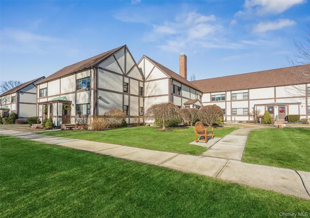 107-15th-st-e-1-hempstead-ny-11530/hzid_db8522a8